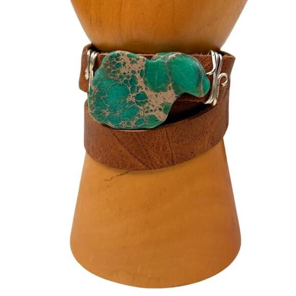 Turquoise Howlite and Leather Wrap Bracelet Artist Handmade Snap Closure - Picture 3 of 16